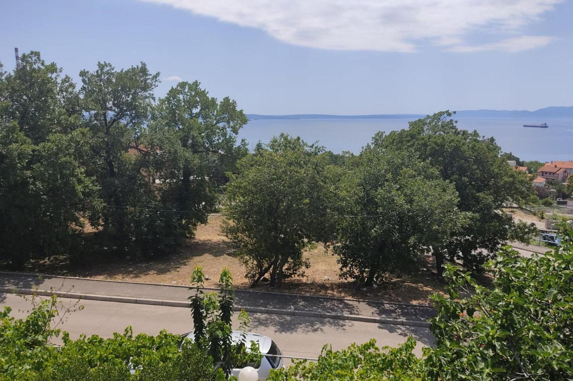 Maja Few Mt From Sea- Happy Apartament Kostrena